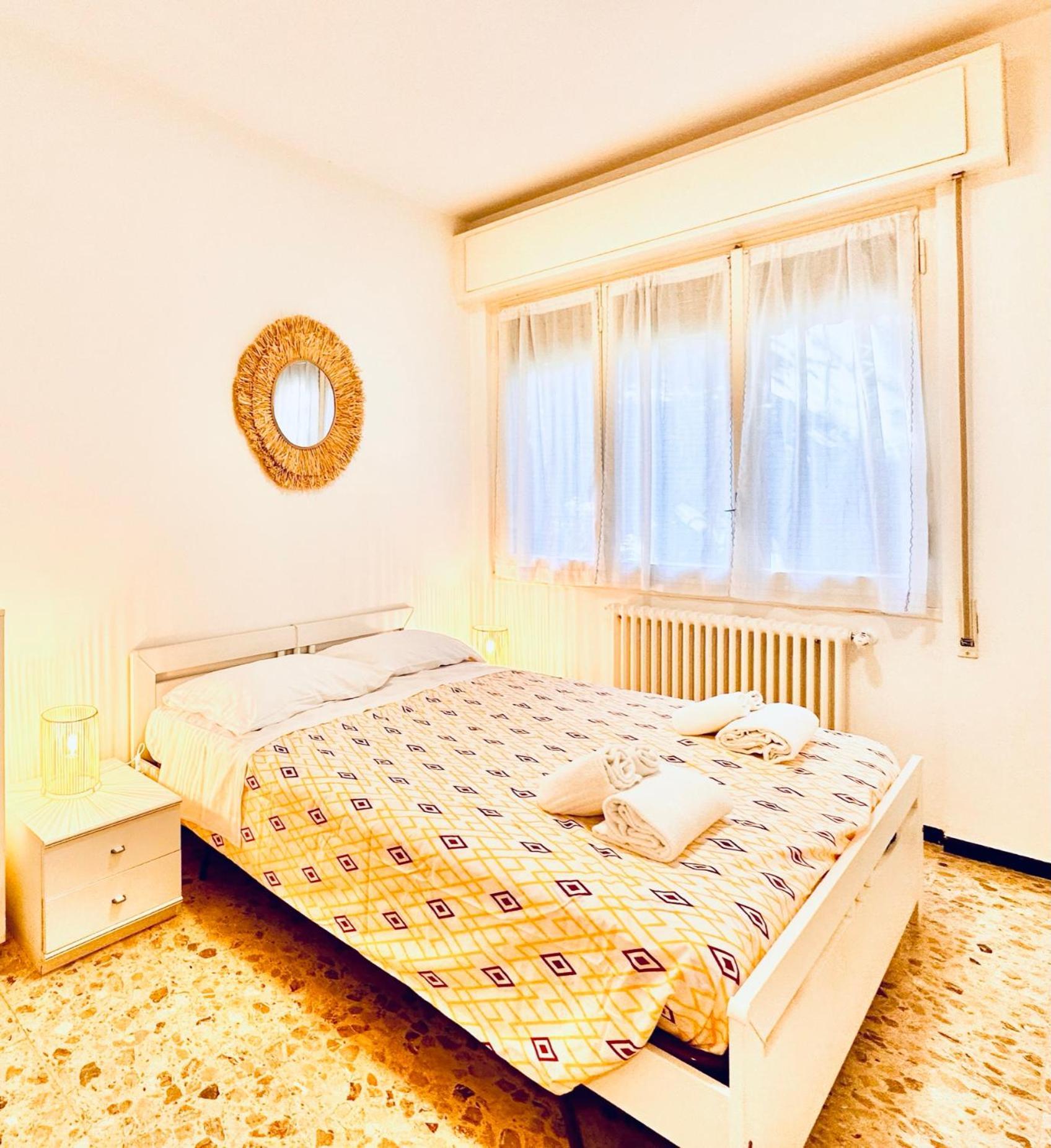 Hostdomus - Cozy Corner Near The Sea Apartment Finale Ligure Exterior photo